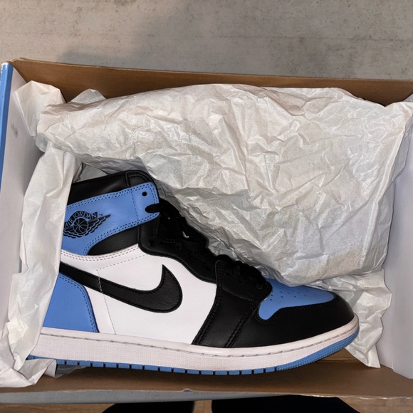 professionally cleaned worn 1 time size 11